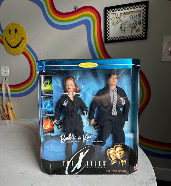 1998 X-files Barbie and Ken Dolls – Agent Dana Scully and Fox