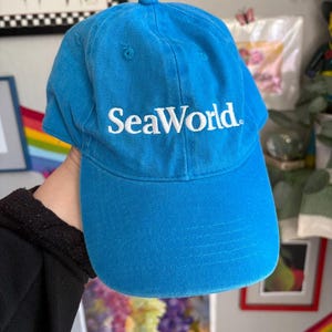 Vintage Sea World Hat- Vintage Blue Adjustable Back Strap Hat Cap Retro Style Headwear Vintage Sea World Souvenir Hat Vintage Baseball Hat
