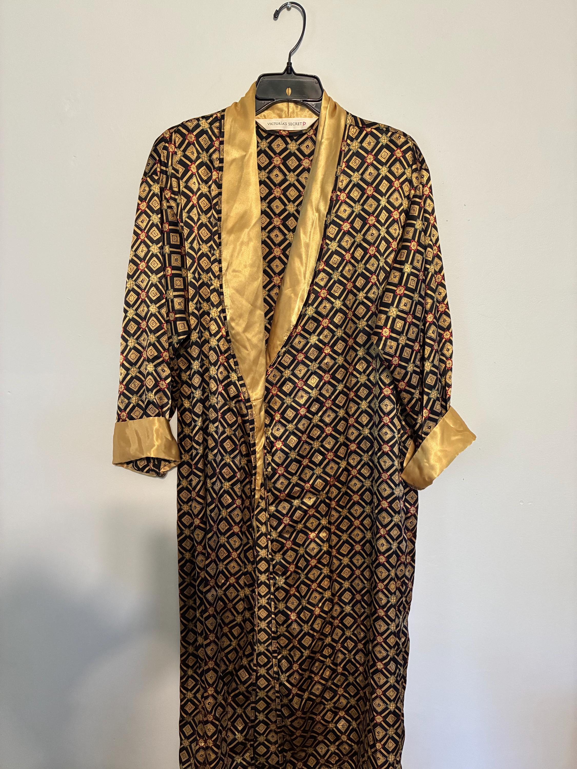 最終価格　VICTORIA'S SECRET gold　ローブとガウンのセット 最終価格 VICTORIA'S SECRET gold ローブとガウンのセット