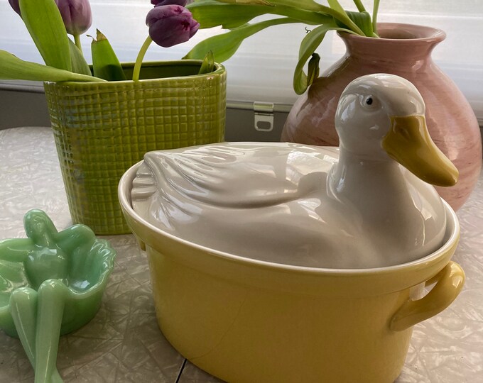 Vintage Hall Carbone Duck Casserole Dish Yellow Base 1970s Kitchen