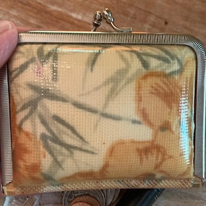 Plastic Change Purse- Floral Print Small Vintage Clasp Wallet Coin Pouch Bag Boho Bohemian Accessory 1960s Fashion Style Mini Bag