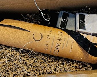 Sustainable gift for yoga home workout - cork yoga mat and 3 short fitness bands