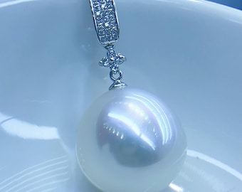 16.2mm Massive South Sea White Pearl Pendant Bright Cool White Color Very High Luster 18k White Gold