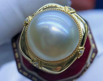 Súper Valor *** Anillo de perlas Mabe japonesas de agua salada de 14,8 mm, enorme. Hermoso color rosa melocotón metálico. Anillo abierto de alto brillo.