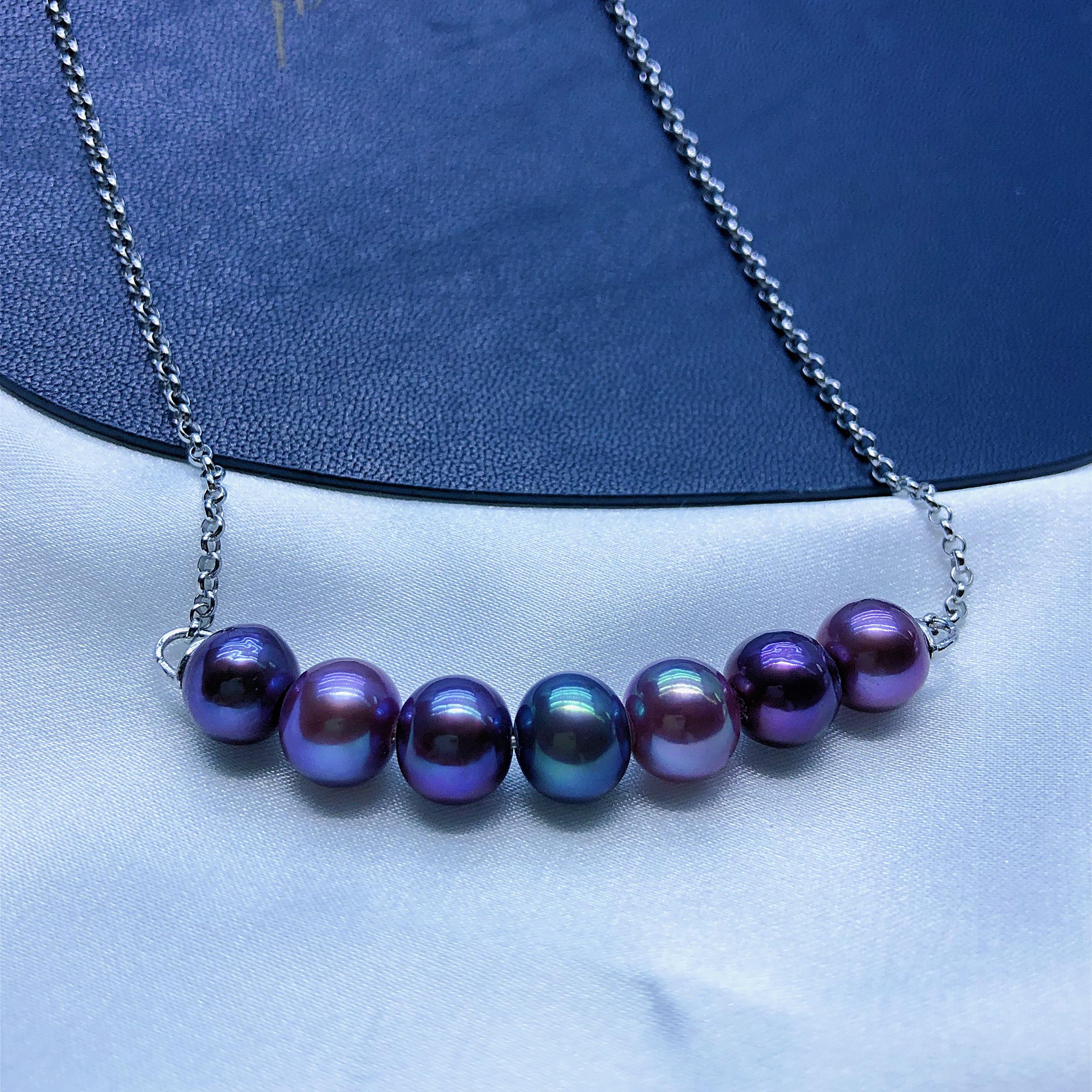 8.5mm-9mm Seven Metallic Freshwater Pearls Smile Necklace