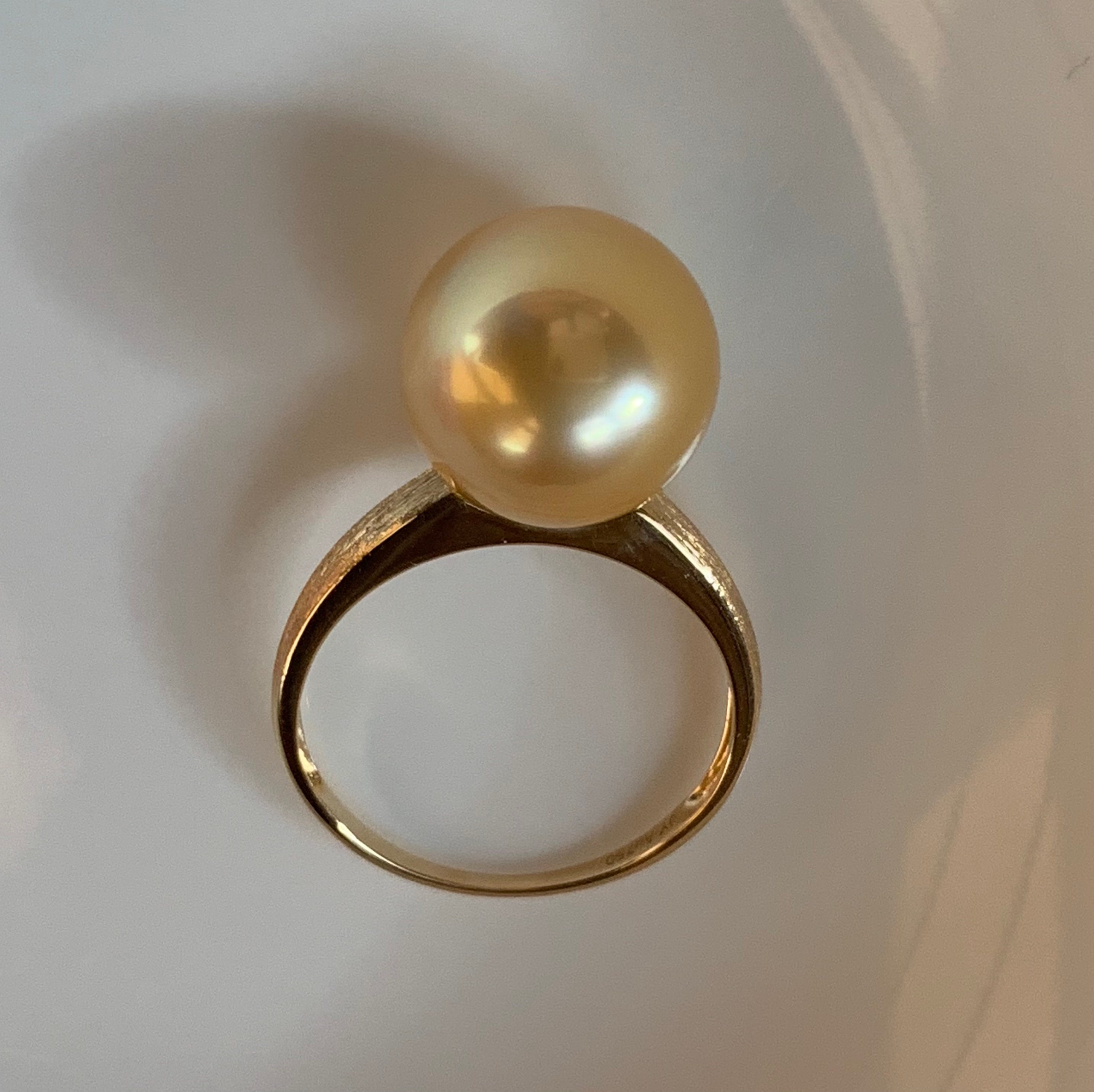 High Quality *** 11.9mm South Sea Golden Pearl Ring Bright Sunny Gold Color 18k Yellow Gold Very High Luster