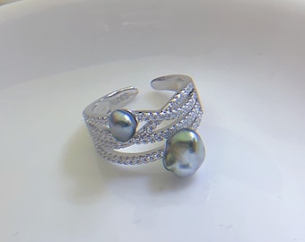 Anillo de perla Keshi gris de Tahití de 5 mm a 8 mm con brillo muy alto en plata esterlina, extremo abierto