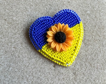 I stand with Ukraine pin