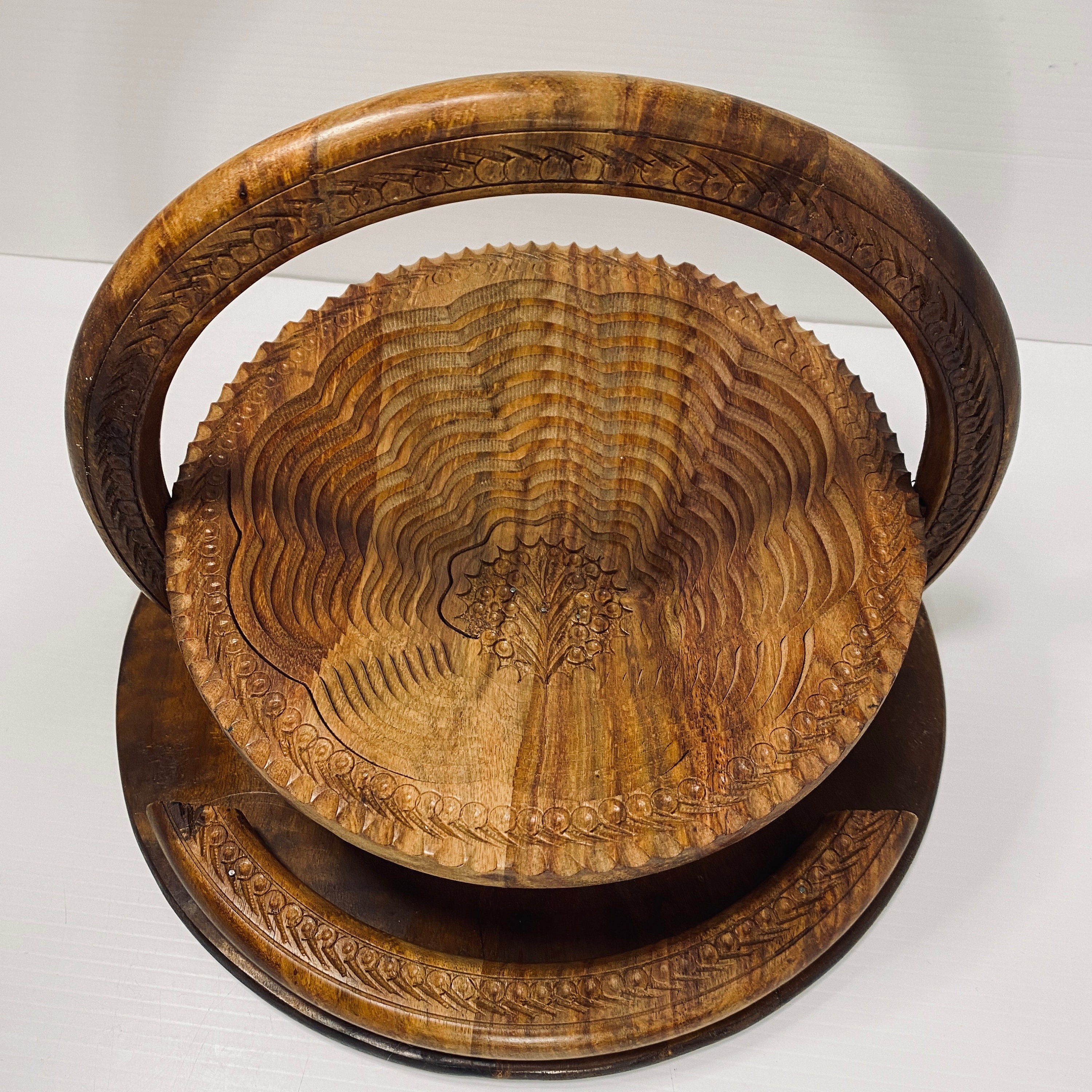Cesta de madera plegable vintage a trivet tallado a mano Etsy