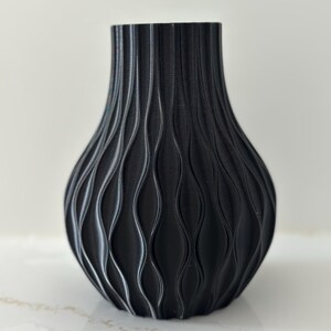 Modern 3D Printed Vase - Minimalist Home Décor