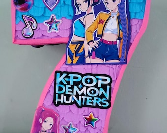 Number 7 Fashion -Pop pinata, size 40cm with a stick pinata included.