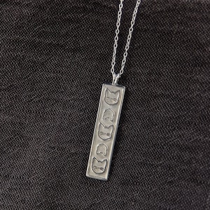 Cat Trio Pendant for Pet Owners, Long pendant for gift in silver, Cat Owner Gift Jewelry Fun Bold, Necklace with Cat Outline, Cute Jewelry