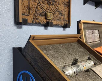 The Hilt of a Jedi (Ki Adi Mundi) Legacy Lightsaber Box Set Display
