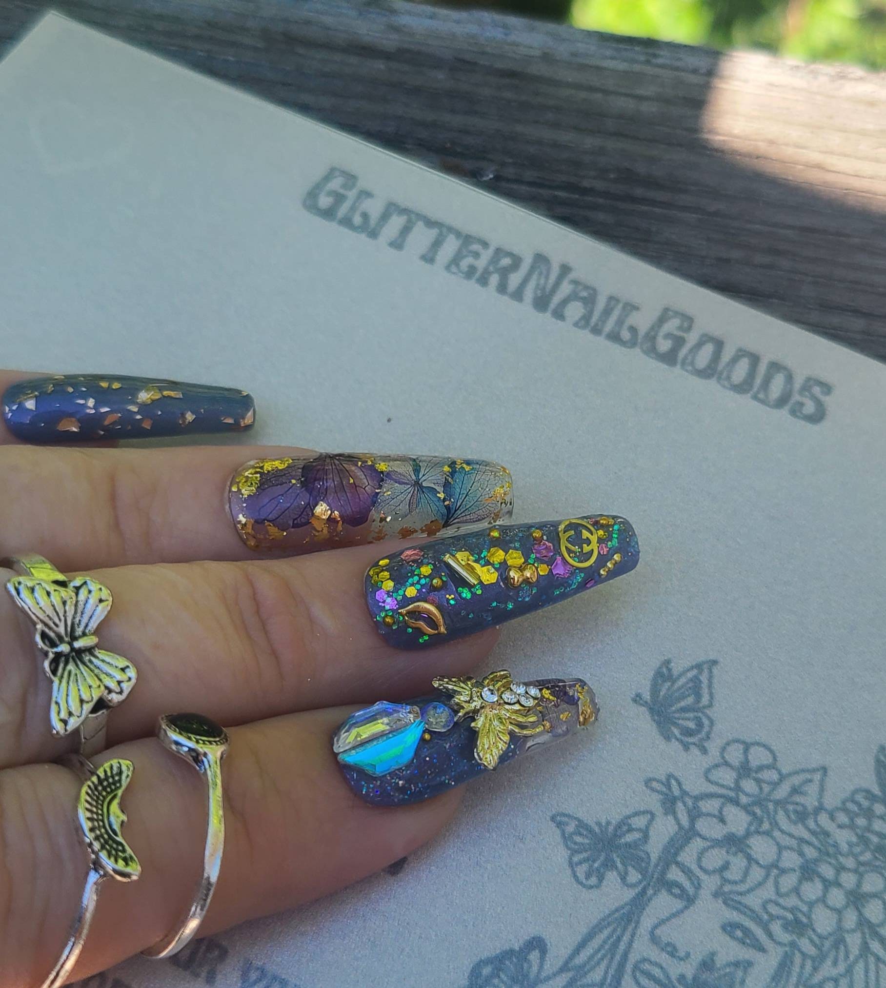 Bee Nails - Etsy