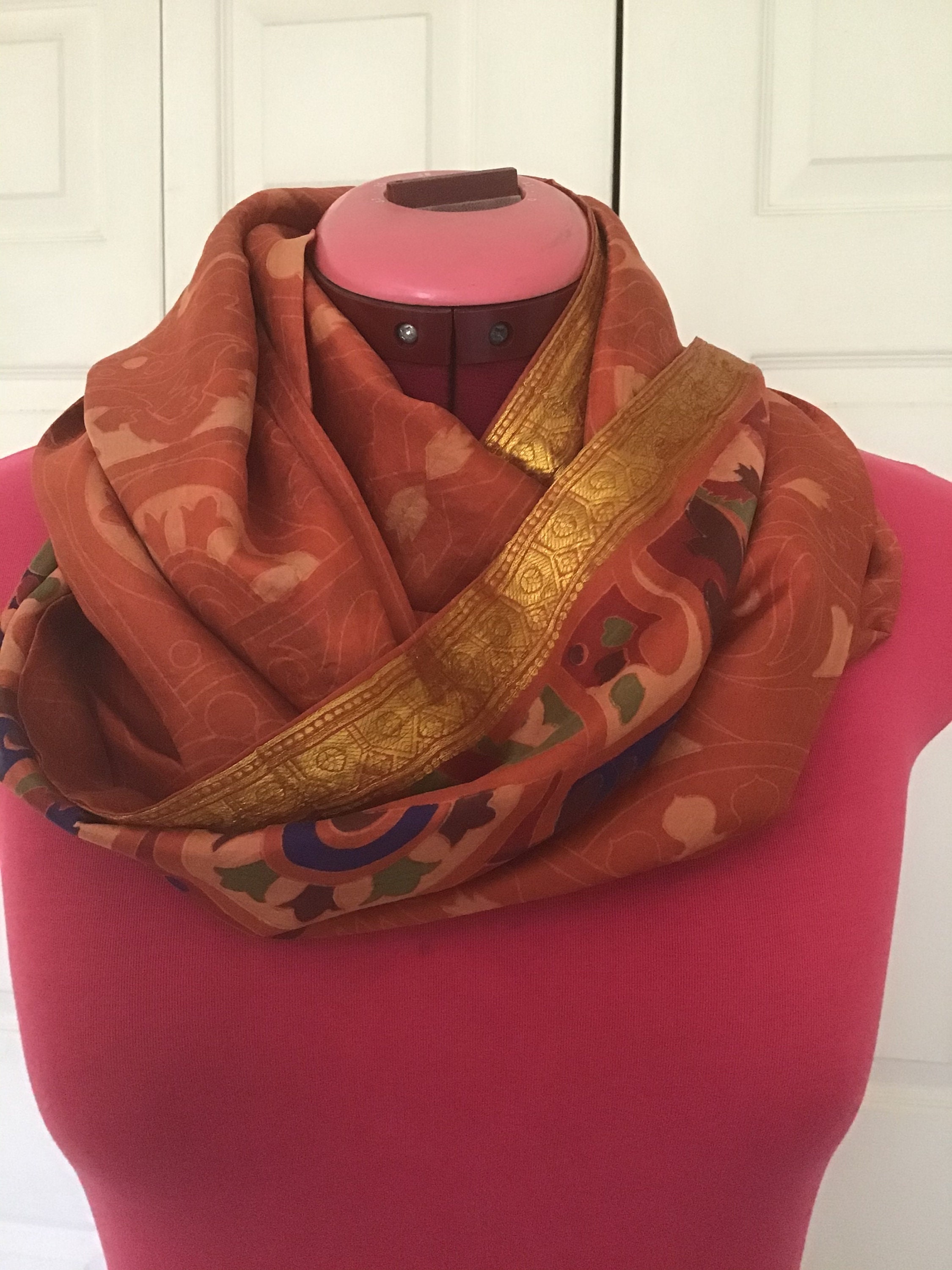Infinity Scarf Outfits Summer