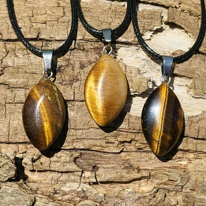 Tiger&#39;s Eye Necklace, Solar Plexus Healing Necklace, Gift for him or her, Meditation, Protection Necklace, Crystal Necklace, Boho Necklace