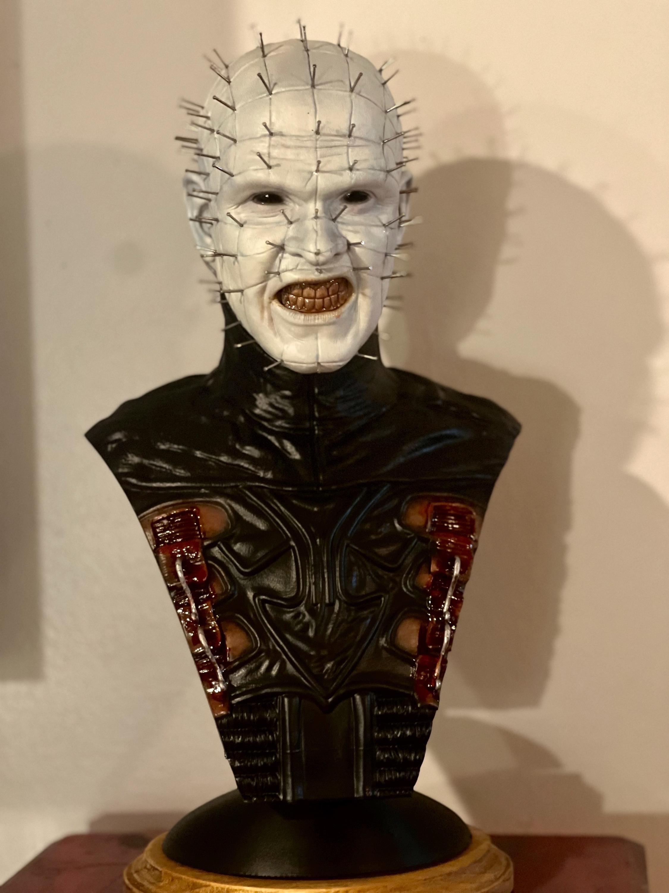 ■ヘルレイザー Hellraiser キーホルダー 81KAe3N2QLL._UF350,350_QL50_.jpg