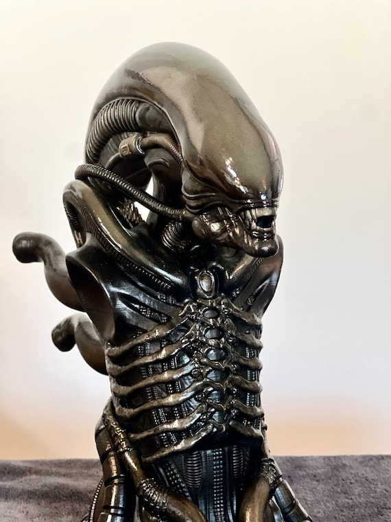 Alien Xenomorph Horror Bust Statue Big Chap - Etsy