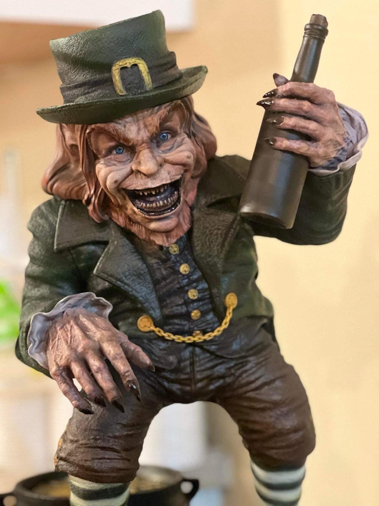 Halloween statue deals