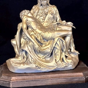 The Pietà of Michelangelo replica Bust Statue