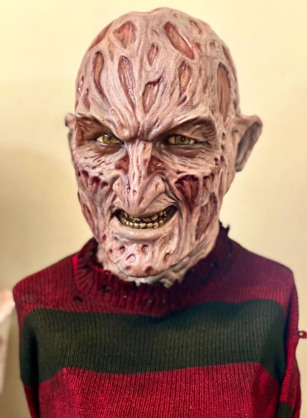 Freddy Krueger 1:1 resin horror bust prop statue a nightmare on