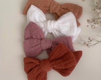 Hair bow for girls made of muslin