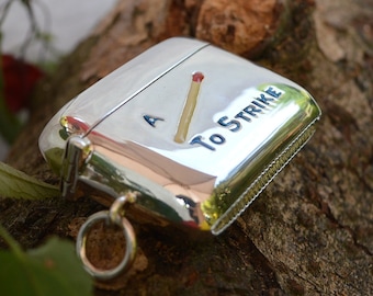 Vintage style Sterling Silver Vesta match case strike with enamel