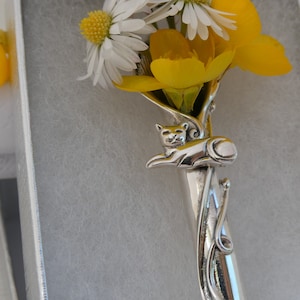 Posy holder CAT BROOCH/pin  *Silver 925 * art nouveau style *  cat jewellery gift * posy vase holder lapel brooch pin  *tussie mussie*