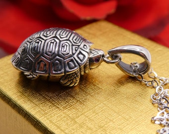 Collar de medallón de tortuga con ojos de rubí en cadena de 18" de plata - idea de recuerdo de regalo de joyería para ella/mamá/él - amante de las tortugas/tortugas