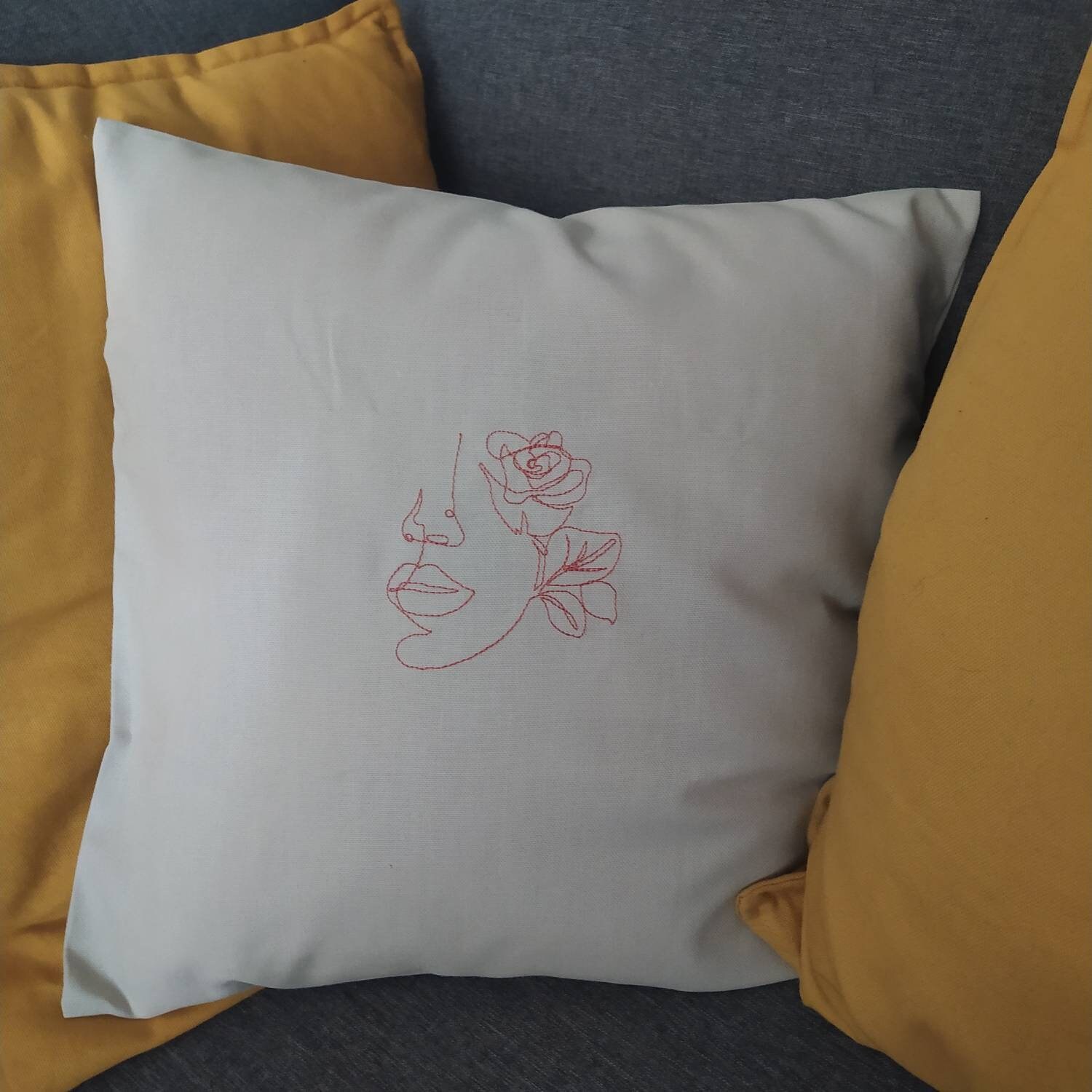 Housse Coussin Brodée