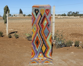 Tappeto da corridoio marocchino in lana tessuto a mano: tappeto berbero colorato per il corridoio