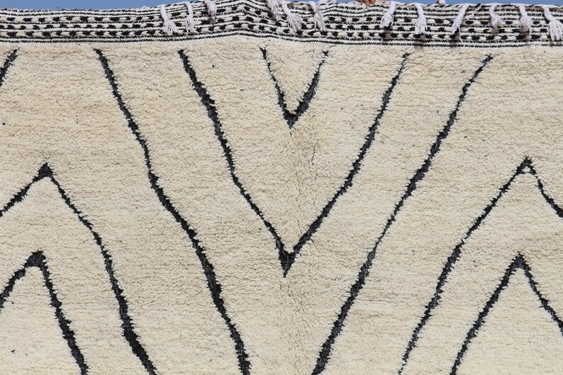 Authentic Moroccan rug, Beni ourain rug, Wool berber rug, Custom rug, handmade rug, Genuine lamb wool,Beniourain . image 6