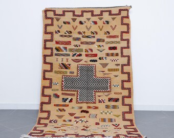 Handwoven Moroccan Berber Rug - Soft Wool, Abstract Pattern
