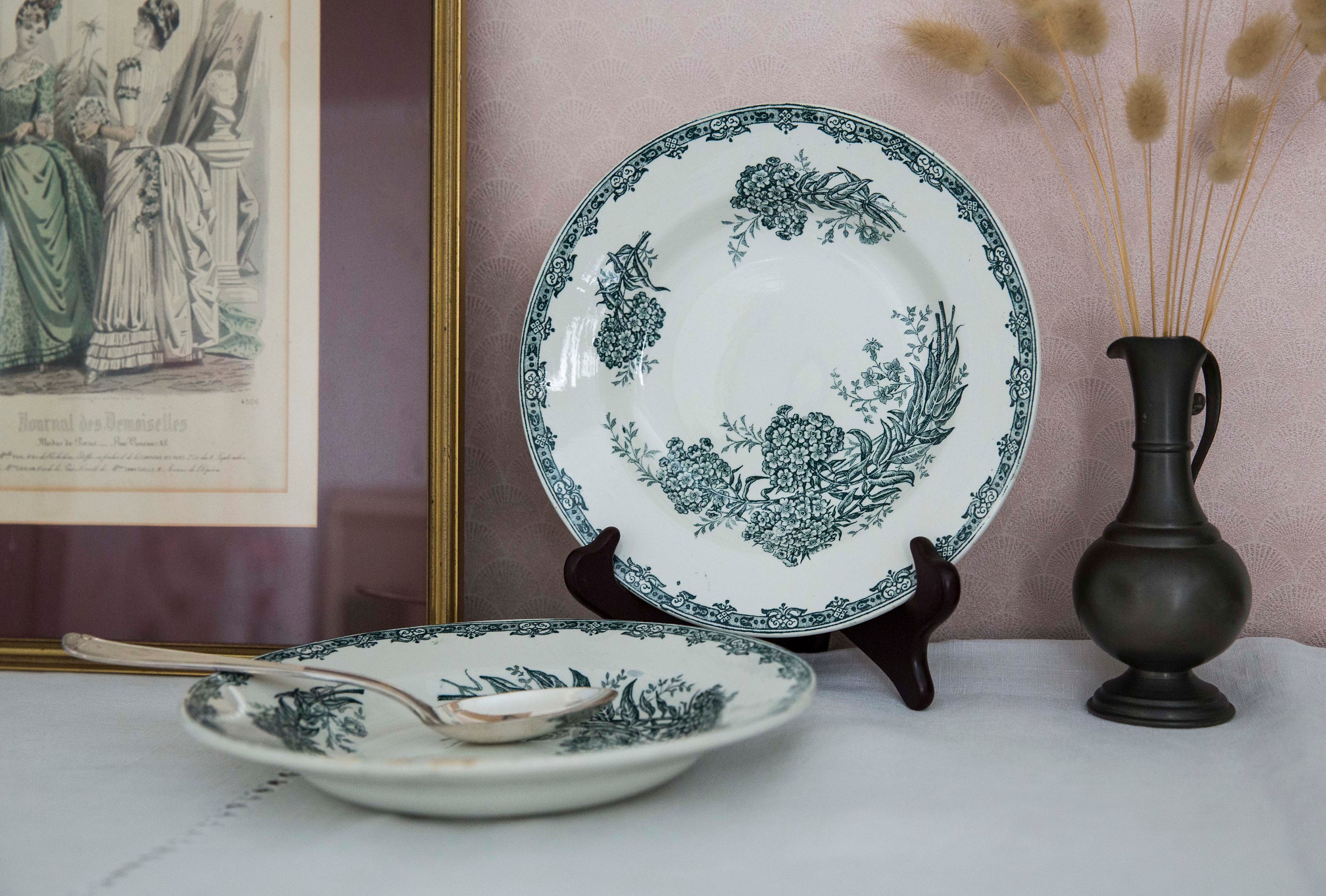 Set Of 2 Vintage Transferware St Amand Daisy Serving Plates/Set de Deux Assiettes Creuses en Faïence