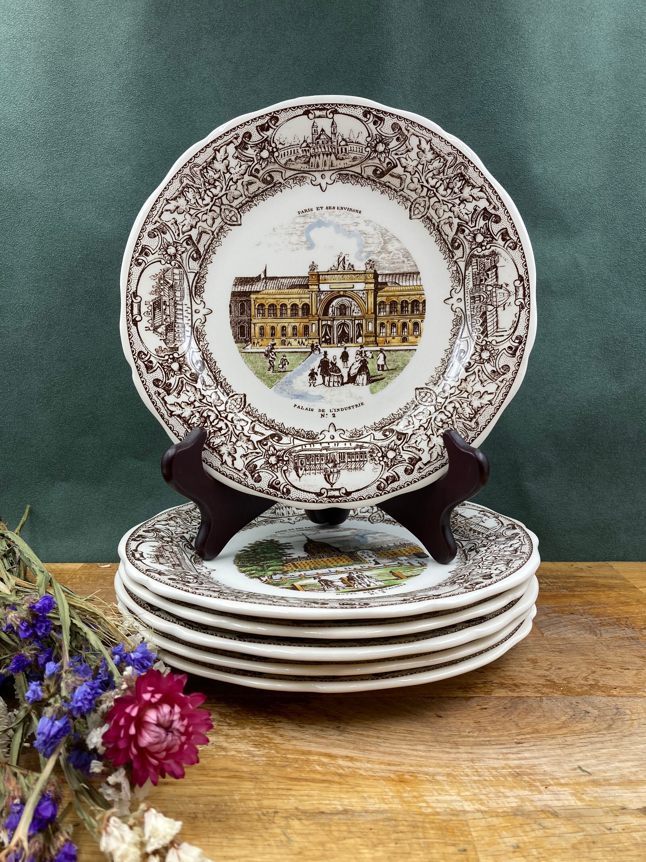 Gien Paris & Surroundings Dessert Plates 22 cm/Assiettes et Ses Environs Marron Brown