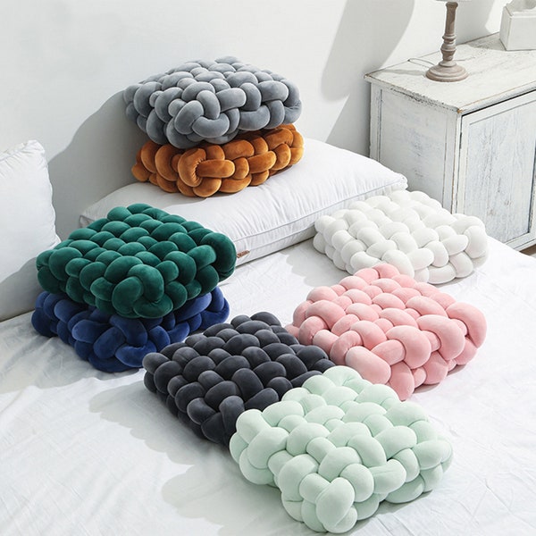 Almohada de nudo cuadrado de terciopelo hecha a mano, 12x13x4.5" Decoración del hogar, Almohada contemporánea, Regalo de baby shower, Almohada de acento para el hogar, Decoración moderna