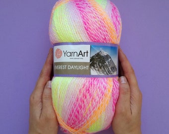 Yarnart Everest Daylight - Mehrfarbiges Strickgarn 7,04 Oz, 667,10 Yds 100% Acryl, Saisonales Garn, Schalgarn, Weiches Garn, Häkeln