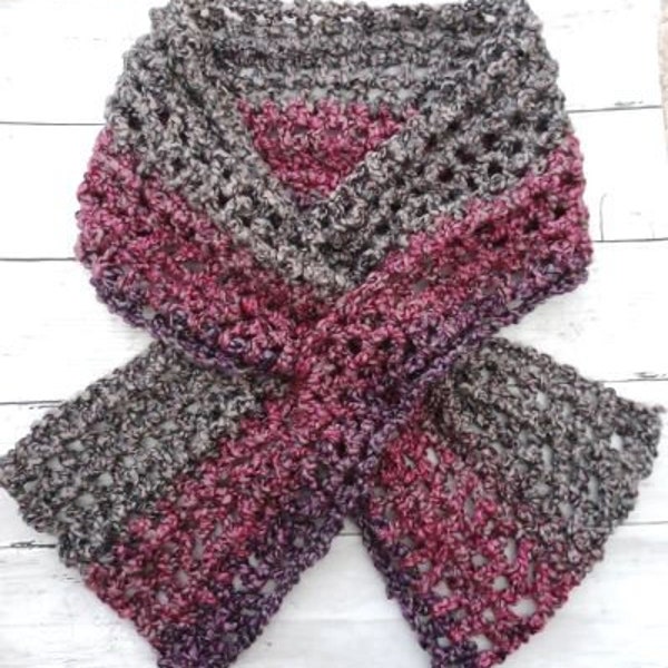 One Skein Keyhole Scarf Pattern, Pull Through Scarf, Quick and Easy, Neck Warmer, Digital Pattern, PDF