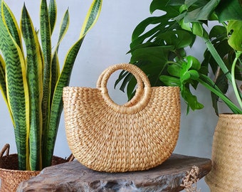 Summer handwoven straw bag in size small made with 100% natural material, Water hyacinth purse, Handwoven zero waste bag, Handmade straw bag