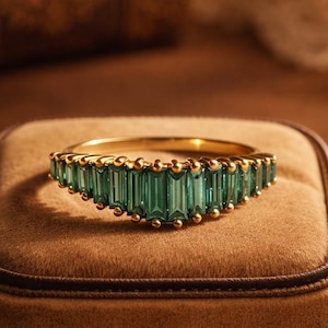 Ring met stokbrood groenblauw saffier, stapelbare sterlingzilveren ring