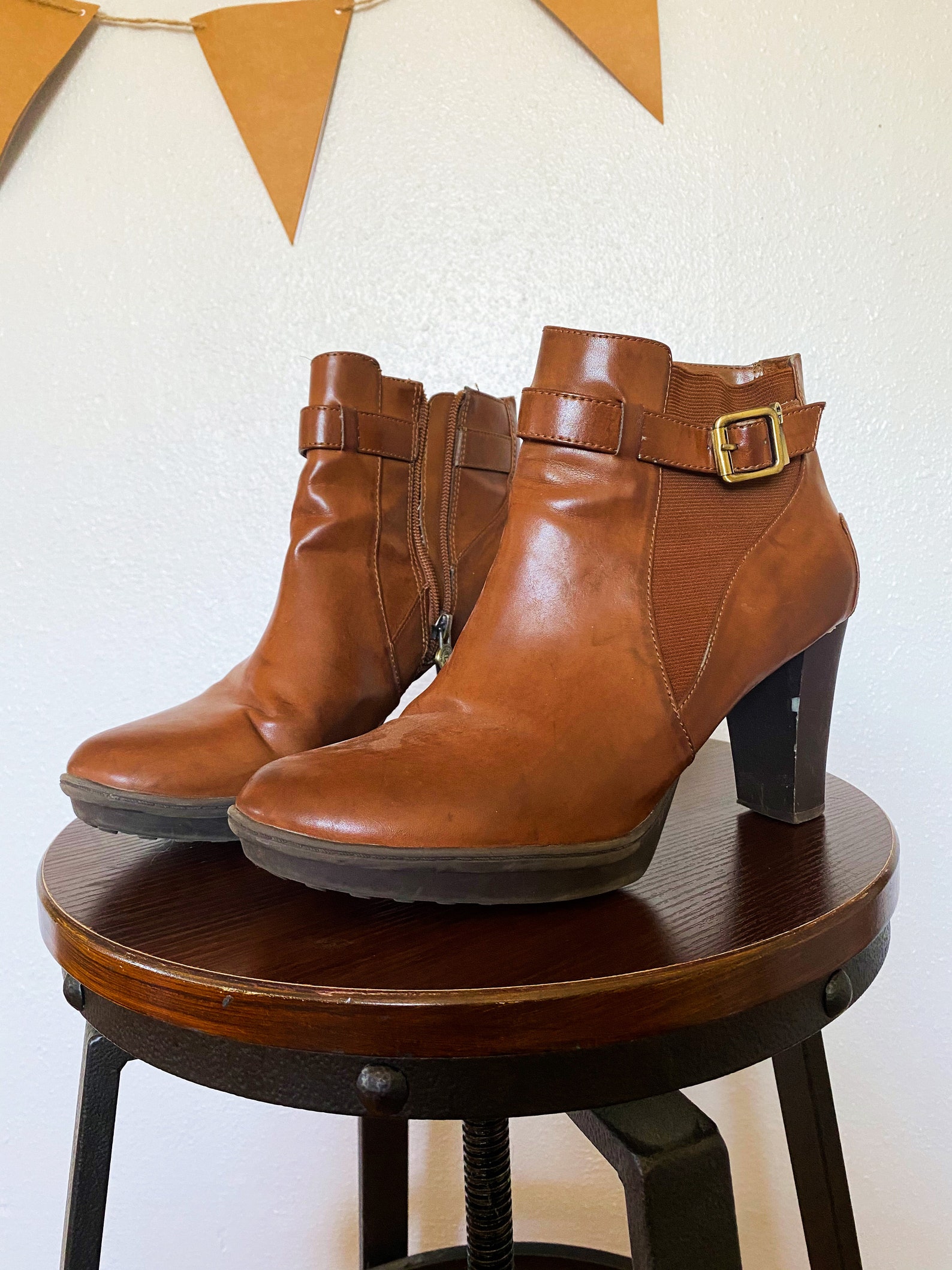 etienne aigner ankle boots