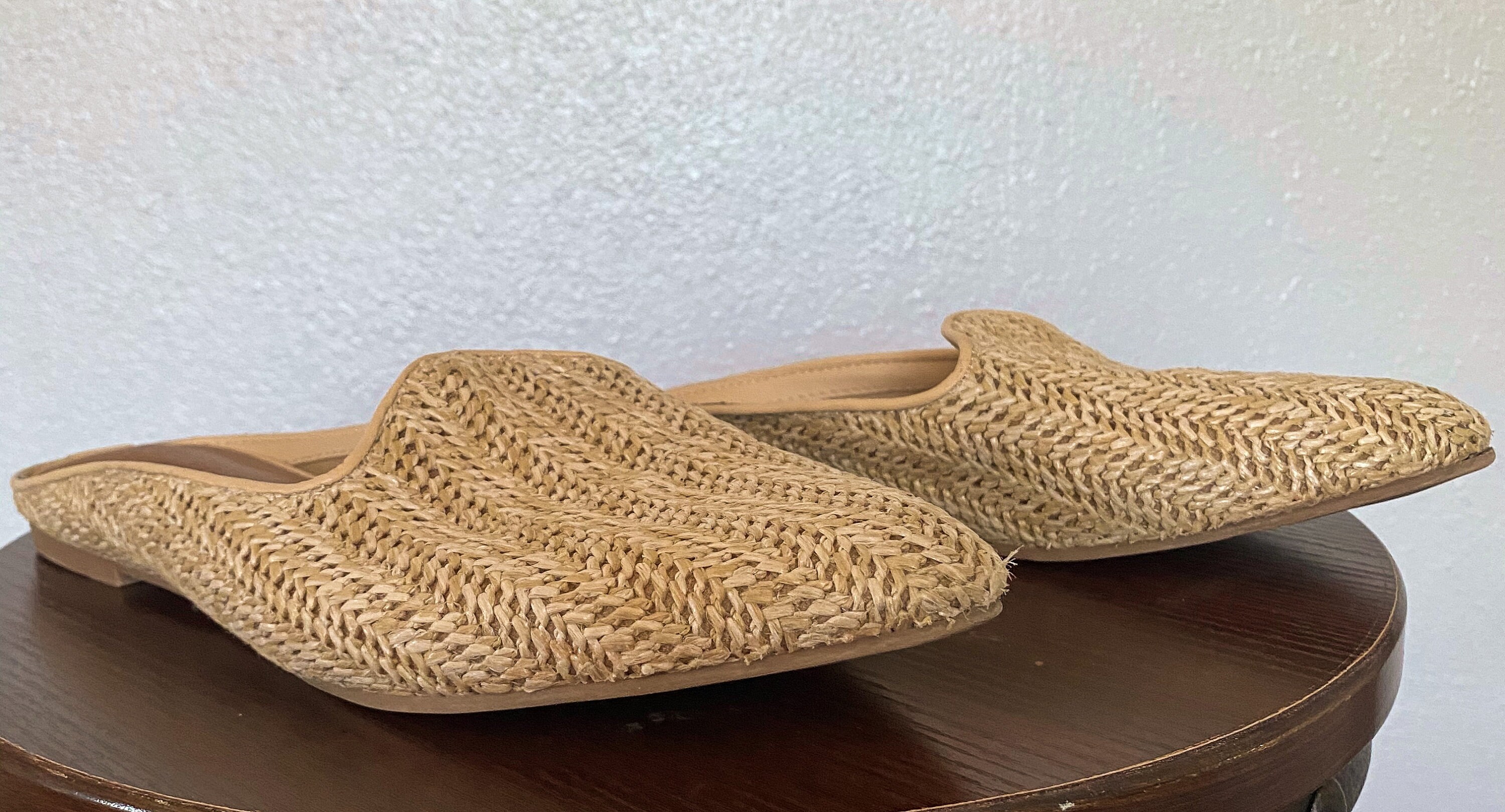 womens tan slides