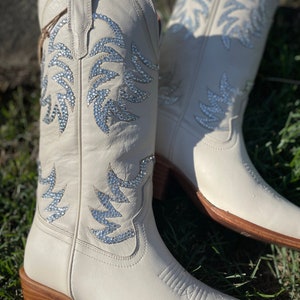 Women&#39;s Rhinestone Cowboy boots,custom cowboy boot, sparkle cowboy boots, bridal boots,tecovas cowboy boots wedding cowboy, western boot