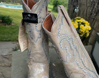 Damcowboystövlar med strass, specialdesignade cowboystövlar, glittriga cowboystövlar, brudstövlar, cowboystövlar för brud, cowboystövlar för bröllop, Nashville