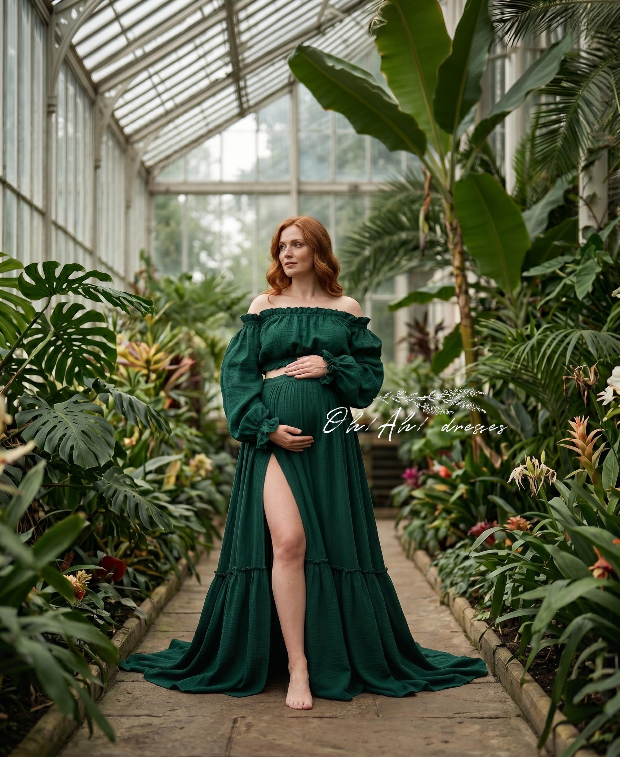 dark green maternity photoshoot dress Emerald sage green maternity dress and 3/4 sleeves MerchCategory1:AW25 RTW sage green semi formal Item Package Quantity:35