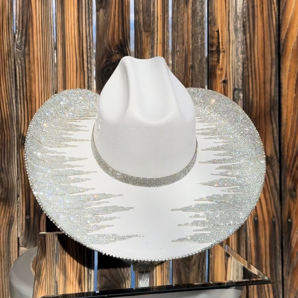 Tiger Rhinestone Cowgirl Hat. Western Wedding. Country  display picture 2