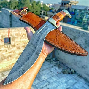 Damascus Kukri Knife - Handmade Bowie Knife with Leather Sheath, Ideal for Outdoor Adventures, Perfect Gift