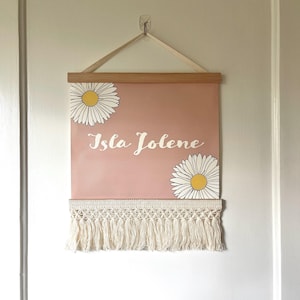 Personalized Baby Name Sign, Daisies, Blush Pink, Custom Baby Name Art, Daisy wall decor, Personalized Gift