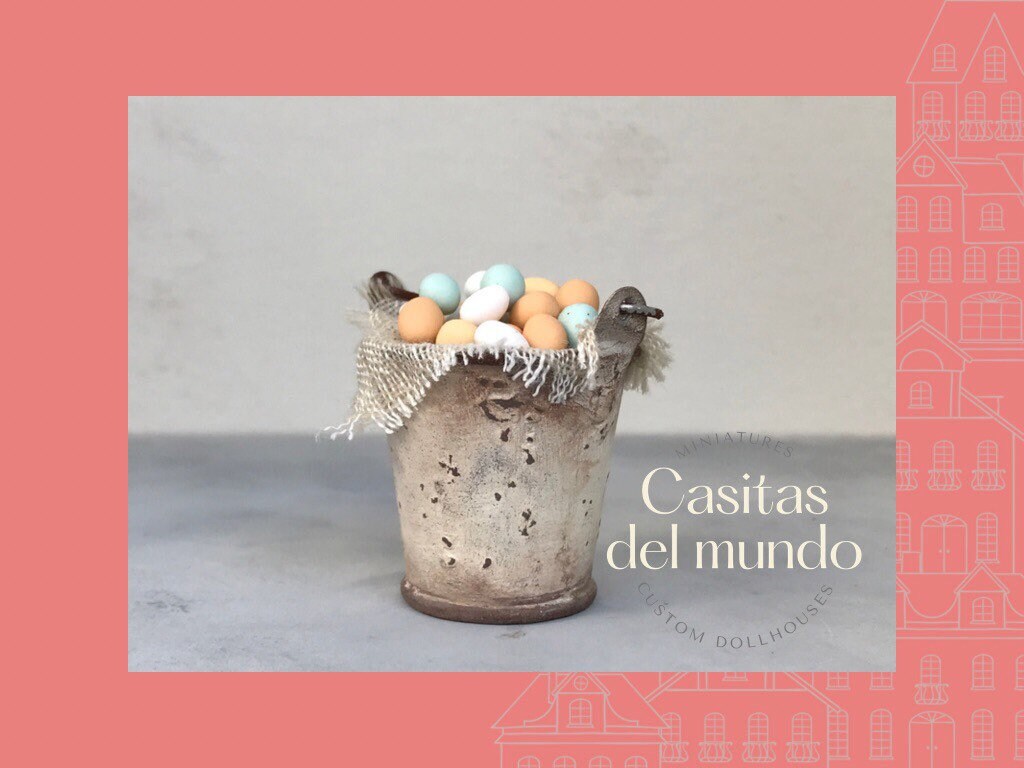 Metal cube with eggs farmhouse miniature dollhouse scale 1:12 Metal cube with eggs farmhouse miniature dollhouse scale 1:12