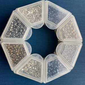 70 g craft beads 3 mm, 4 mm in the sorting box image 2